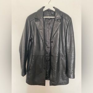 Denver Hayes Black 100% Leather Trench - Women’s Large